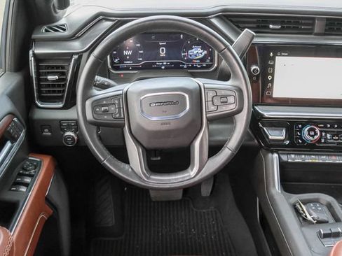 Used 2025 GMC Sierra 2500 Denali Ultimate AWD/4WD image 26