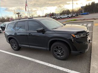 Used 2025 Honda Pilot TrailSport video 1