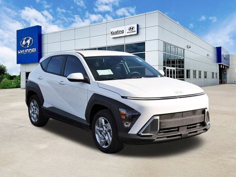 Used 2026 Hyundai Kona SE FWD image 3