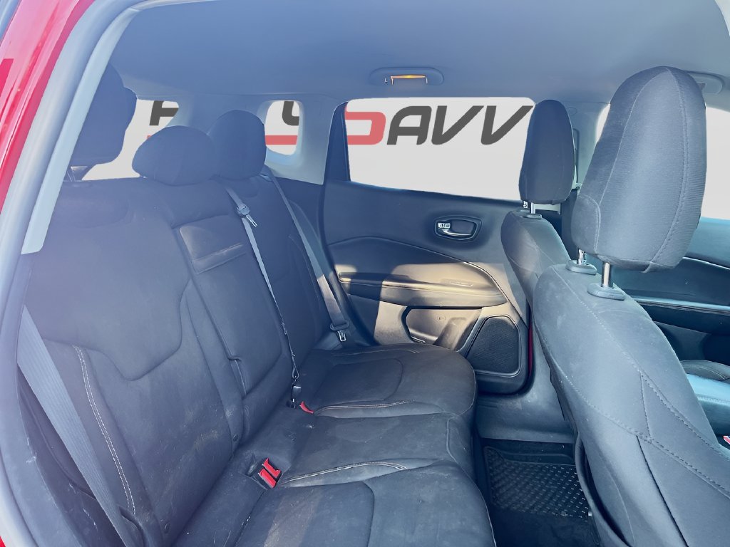 Used 2018 Jeep Compass Sport w/ Cold Weather Group AWD/4WD image 26