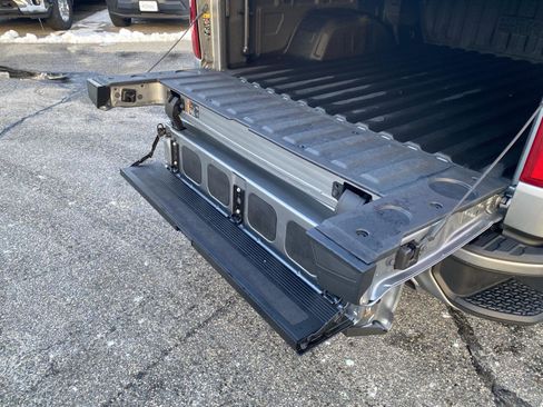 Used 2024 Chevrolet Silverado 1500 High Country w/ Technology Package image 17