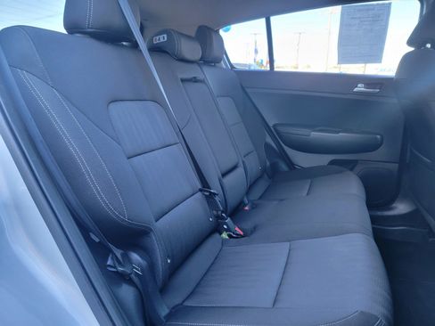 Certified 2019 Kia Sportage LX image 18