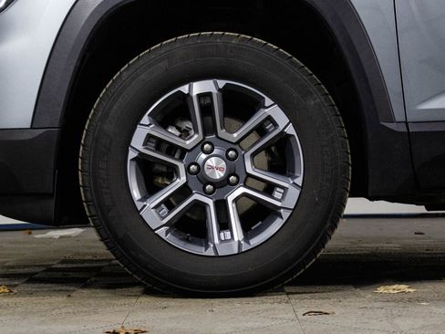 Certified 2025 GMC Terrain Elevation image 42