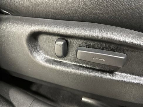 Used 2022 Honda Pilot Black Edition image 32