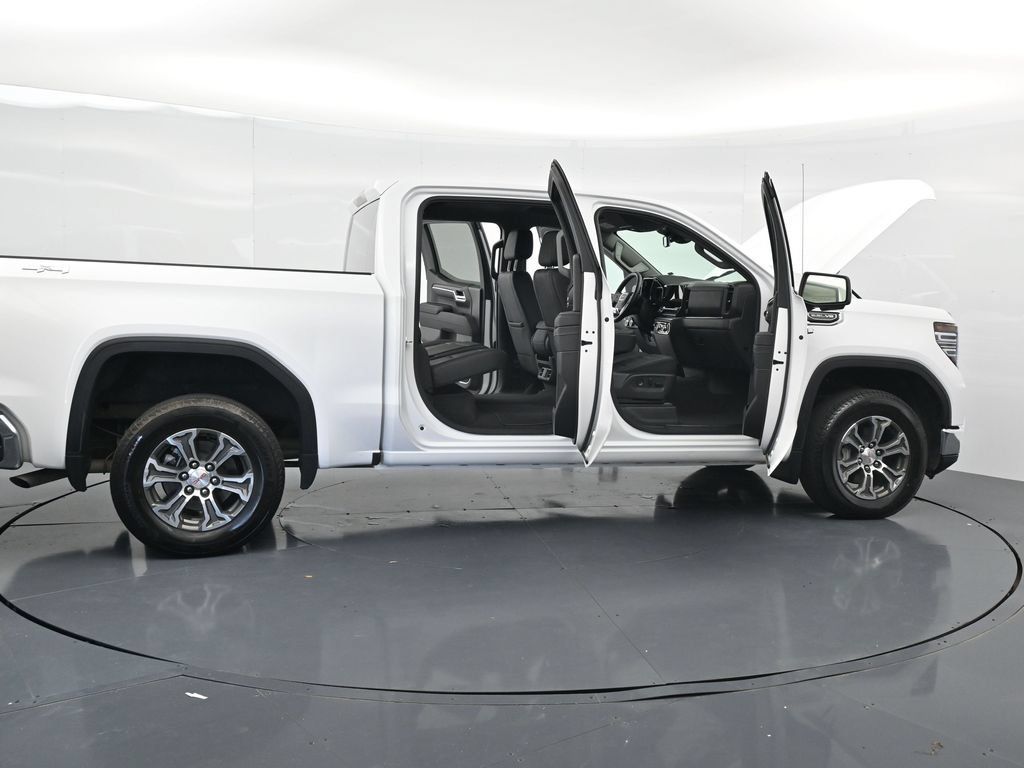 Used 2026 GMC Sierra 1500 SLT AWD/4WD image 20