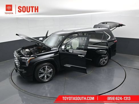 Used 2024 Toyota Sequoia Capstone AWD/4WD image 62