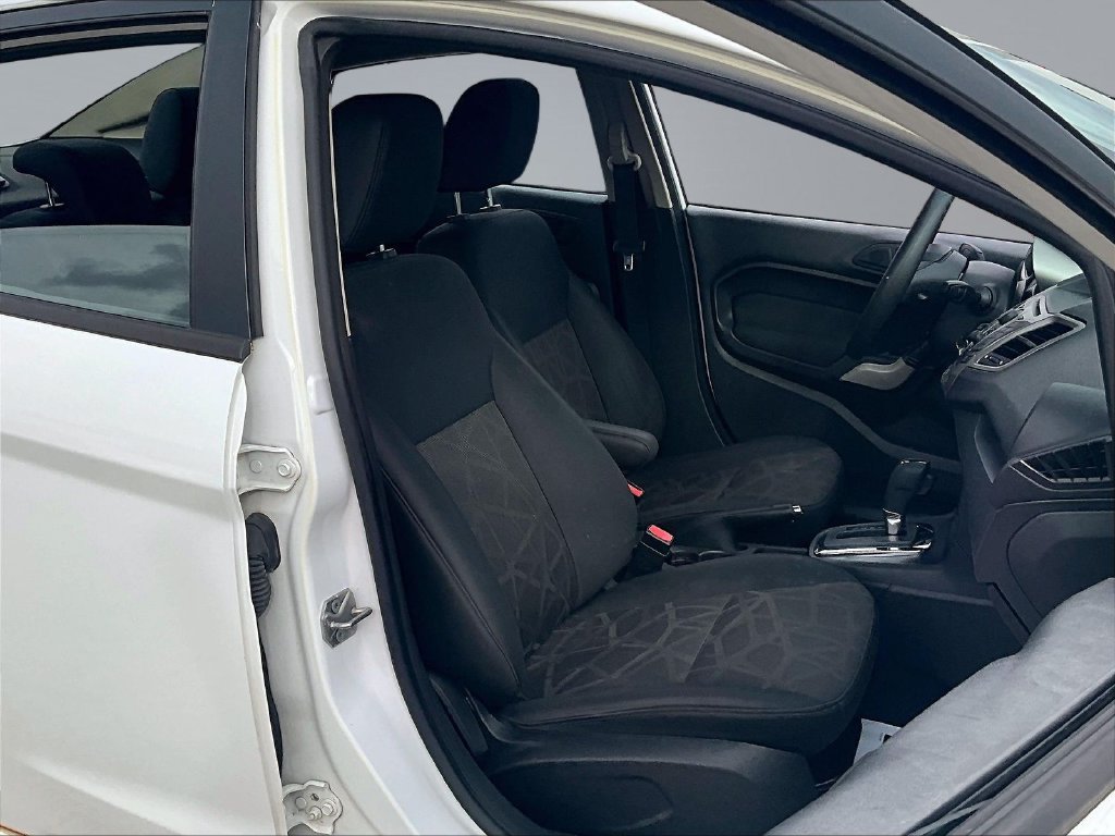 Used 2012 Ford Fiesta SE FWD image 30
