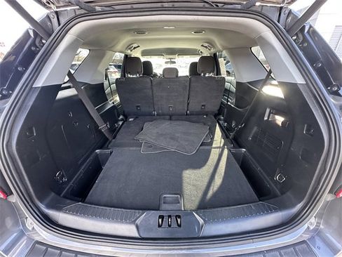 Certified 2022 Ford Explorer XLT image 43