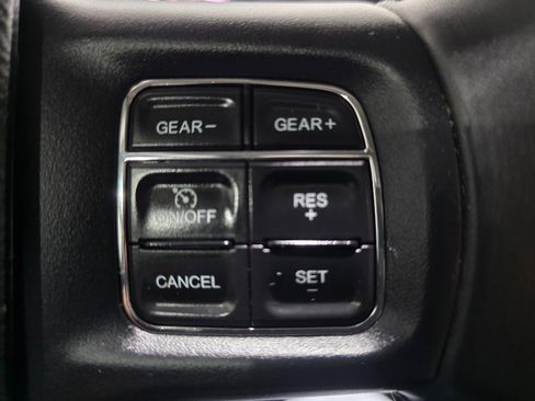 Used 2017 RAM 1500 Sport image 6