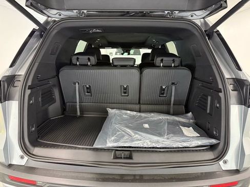New 2026 Chevrolet Traverse LT w/ Sun and Wheel Package image 8