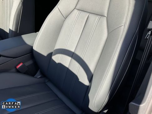 Used 2025 Audi Q6 e-tron Premium w/ Convenience Package image 17