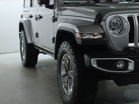 Used 2021 Jeep Wrangler Unlimited Sahara image 8