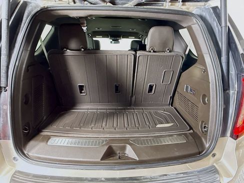 Used 2024 GMC Yukon Denali w/ LPO, Floor Liner Package AWD/4WD image 27