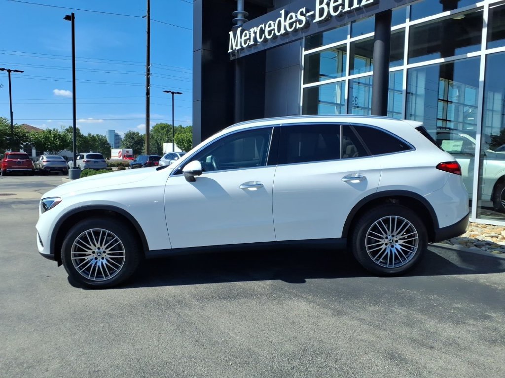 Certified 2023 Mercedes-Benz GLC 300 4MATIC image 3