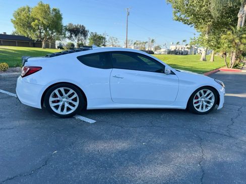 Used 2015 Hyundai Genesis 3.8 RWD image 26