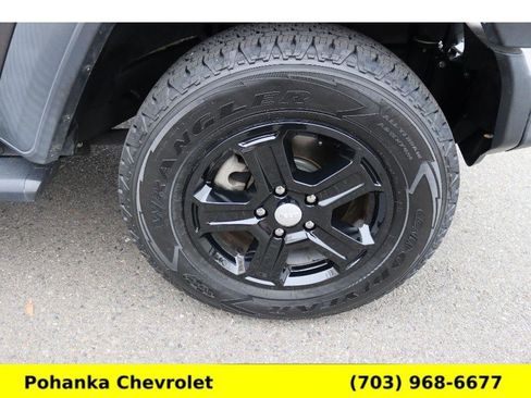 Used 2018 Jeep Wrangler Sport image 27