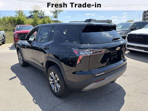 Used 2025 Chevrolet Equinox LT FWD image 9
