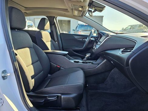 Used 2024 Chevrolet Malibu LT image 18