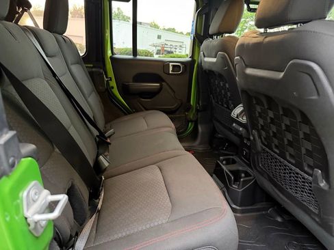 Used 2019 Jeep Wrangler Unlimited Rubicon AWD/4WD image 14