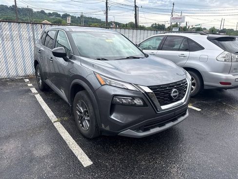 Used 2023 Nissan Rogue S AWD/4WD image 1