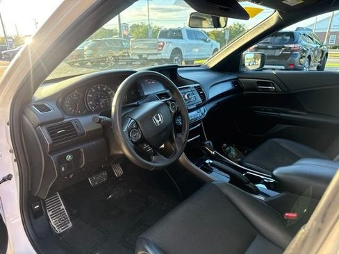 Used 2016 Honda Accord Sport image 12