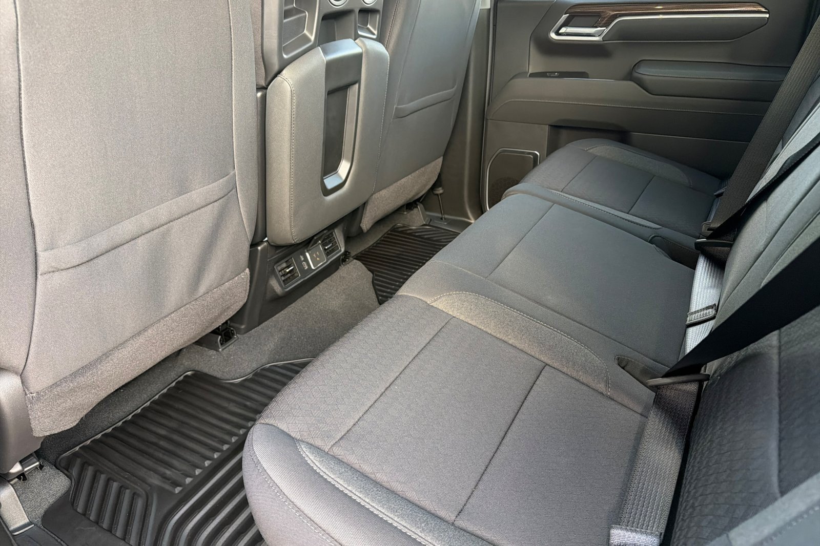 New 2026 Chevrolet Silverado 1500 RST w/ Z71 Off-Road Package AWD/4WD image 9
