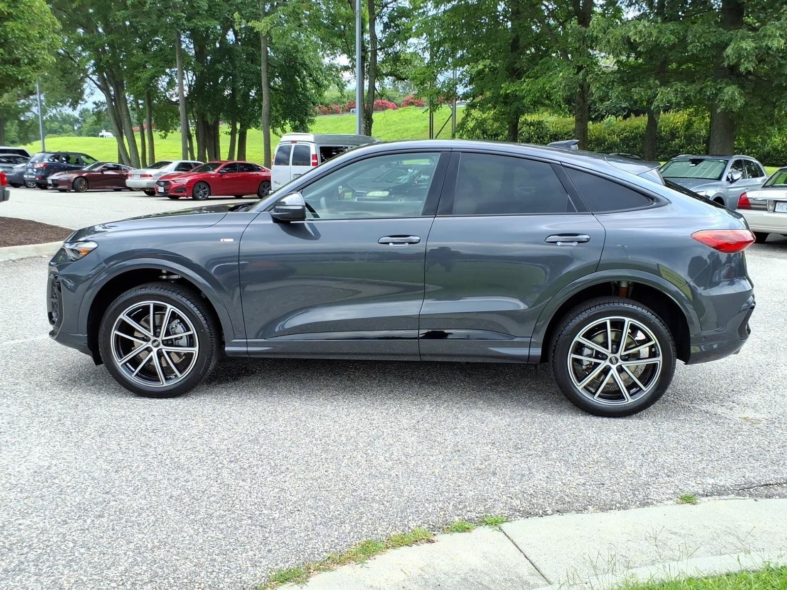 New 2026 Audi Q5 Premium Plus AWD/4WD image 3