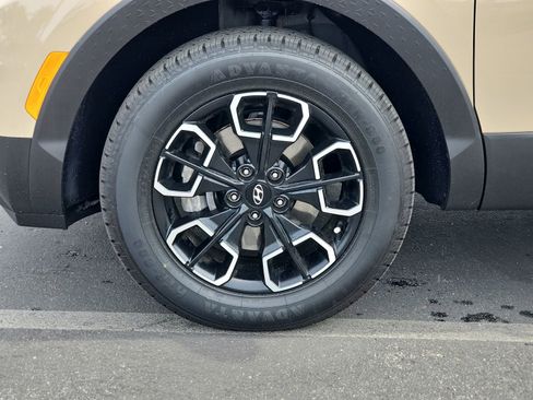 Used 2024 Hyundai Santa Cruz SEL image 10