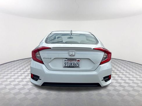 Used 2017 Honda Civic EX-T image 5