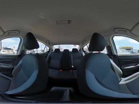 Used 2025 Nissan Versa SV FWD image 40
