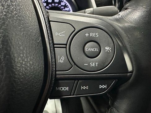 Used 2022 Toyota Camry SE image 21