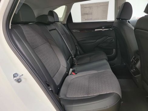 New 2026 Kia Seltos S image 18