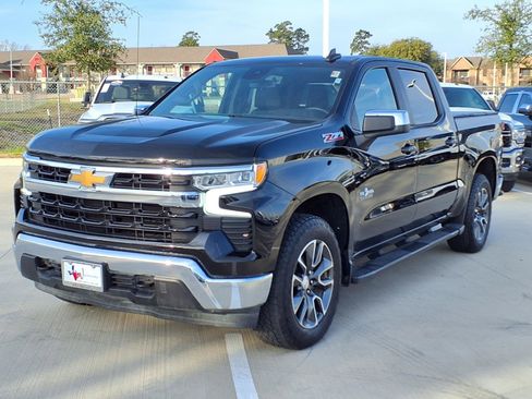 Used 2024 Chevrolet Silverado 1500 LT image 3