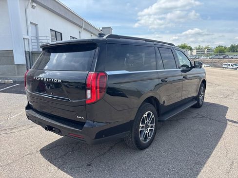 Used 2025 Ford Expedition Max Active AWD/4WD image 7