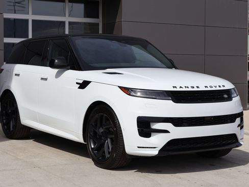 New 2026 Land Rover Range Rover Sport Dynamic SE image 3
