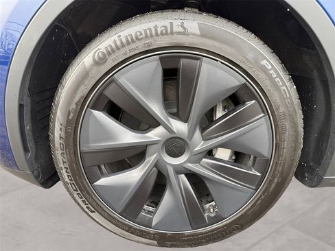 Used 2024 Tesla Model Y Long Range image 14