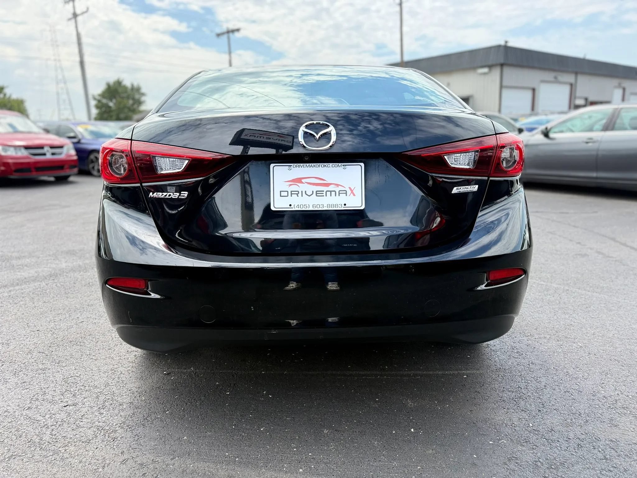 Used 2017 MAZDA MAZDA3 Sport FWD image 4