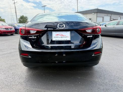 Used 2017 MAZDA MAZDA3 Sport FWD image 4