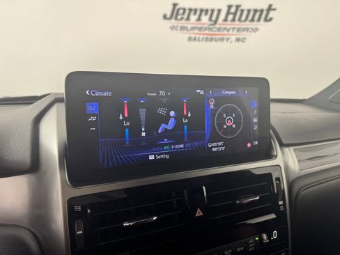 Used 2023 Lexus GX 460 Premium image 18