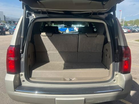 Used 2017 Chevrolet Tahoe Premier AWD/4WD image 6