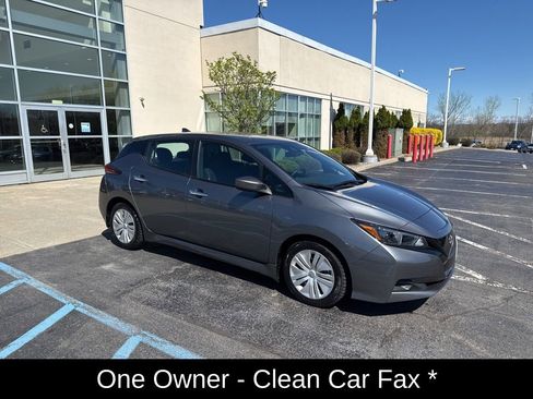 Used 2024 Nissan Leaf S image 3