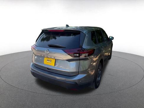 Used 2025 Nissan Rogue SV FWD image 14