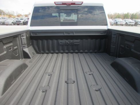 New 2026 GMC Sierra 2500 Denali w/ Denali Reserve Package image 7