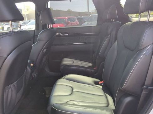 Used 2023 Hyundai Palisade Calligraphy image 13