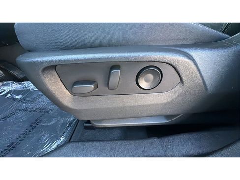 Certified 2025 Buick Envision Preferred image 25