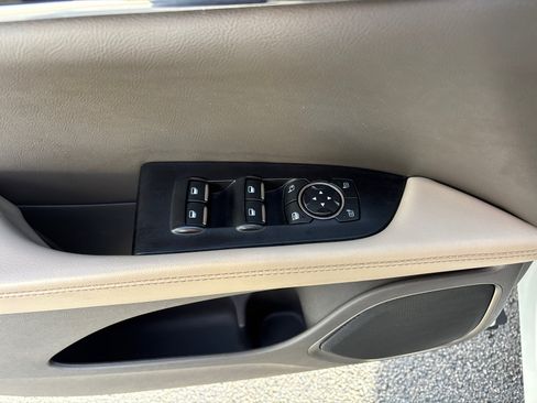 Used 2022 Lincoln Nautilus Reserve w/ Equipment Group 201A image 13