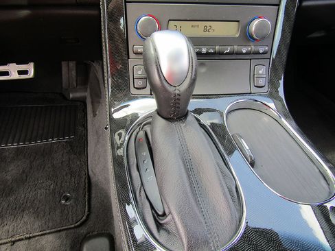 Used 2011 Chevrolet Corvette Coupe w/ Preferred Equipment Group RWD image 17