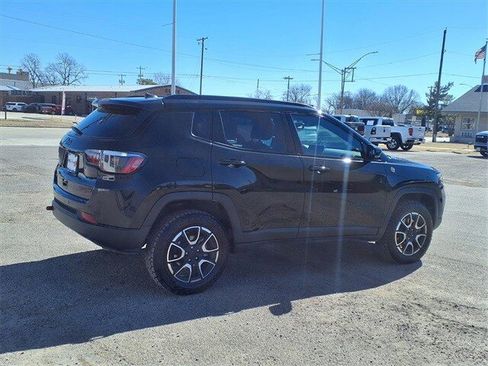 Used 2024 Jeep Compass Trailhawk image 21