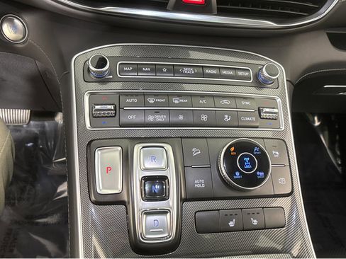 Used 2023 Hyundai Santa Fe SEL Premium image 29