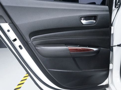 Used 2016 Acura TLX image 28